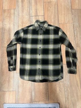 Uniqlo Black & Olive Plaid Button-Down Shirt